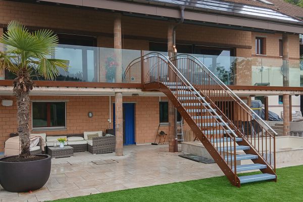 treppen-01859FB1AE6-D606-4878-E313-8EBE8D39D402.jpg